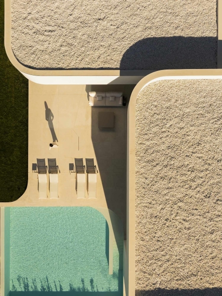 The Home That Flows Like a Sculpture