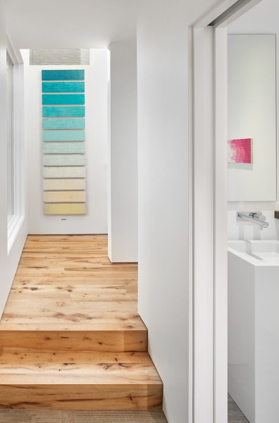The house that hides an art studio behind its walls
