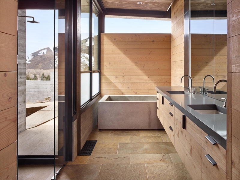 The Industrial Mountain House That Frames Nature Like Art