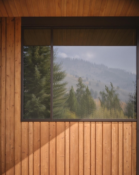 They added a guest house that begins with a short walk over a bridge