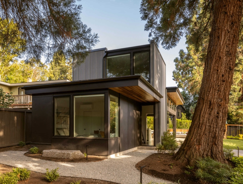 This Couple Turned An Empty Lot Into A Place Where Friends and Family Gather