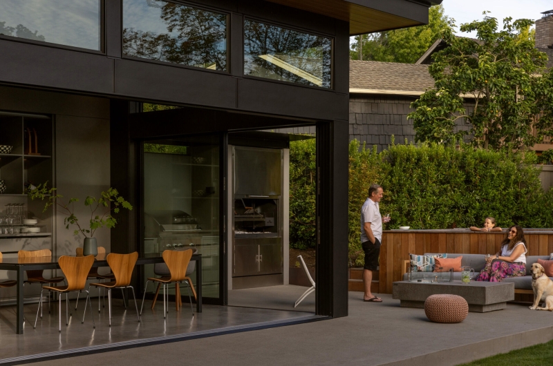 This Couple Turned An Empty Lot Into A Place Where Friends and Family Gather