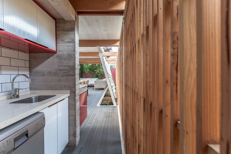 This mid-century modern inspired pool house design turns entertaining into an art form
