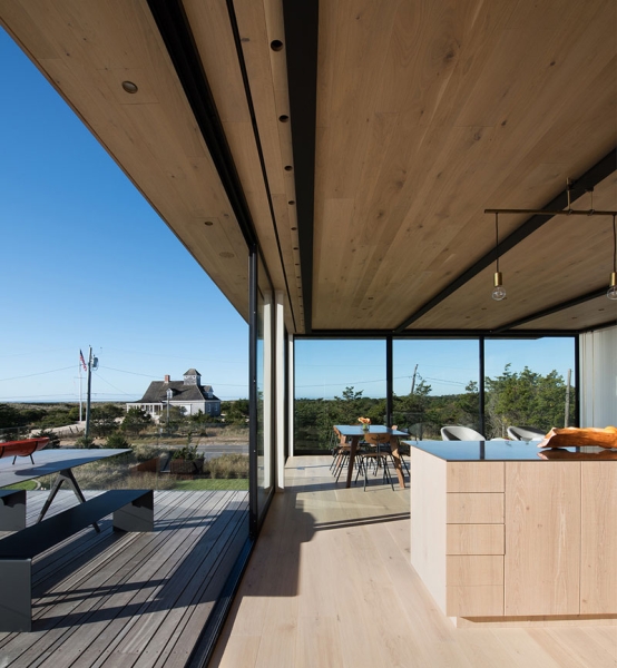 Why this beach house feels like a lookout