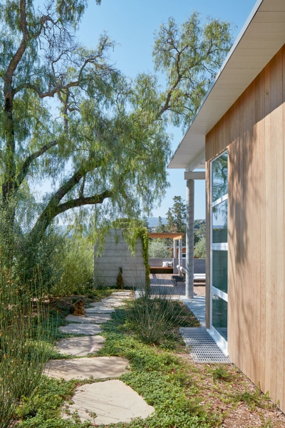 Why this mid-century modern inspired home feels timeless today