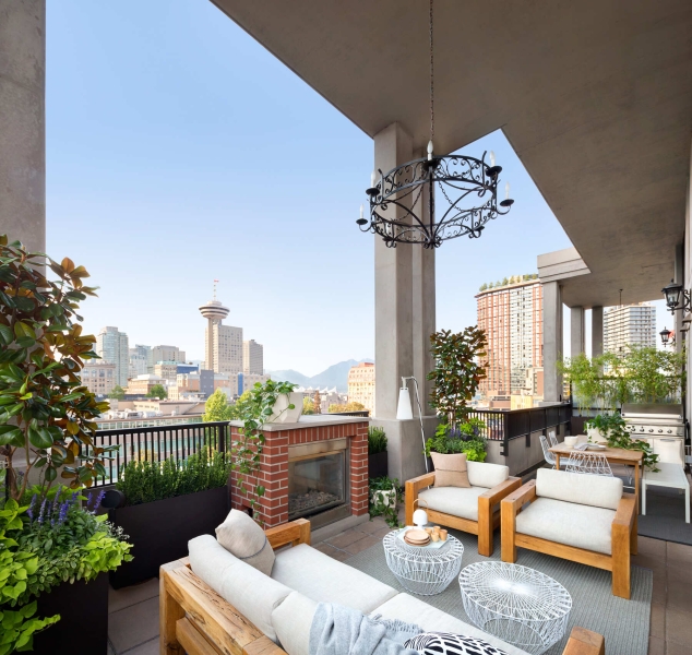 7 Ways This Loft Apartment Blends New York Cool With West Coast Calm