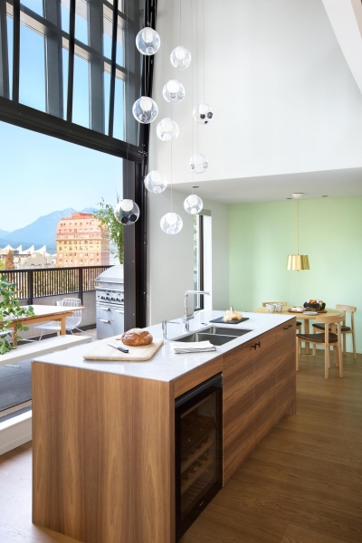 7 Ways This Loft Apartment Blends New York Cool With West Coast Calm