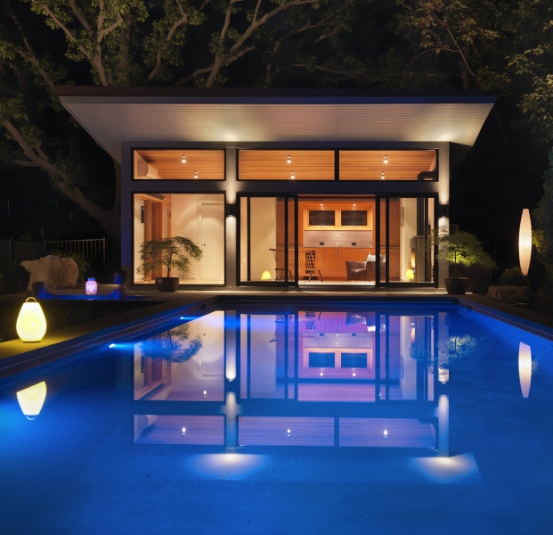 A Guest House That Channels the Elegance of a Yacht’s Cabin