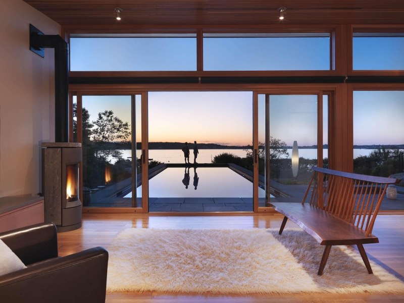 A Guest House That Channels the Elegance of a Yacht’s Cabin