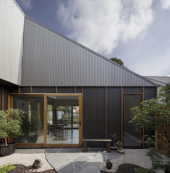 A Low-Cost Family Home That Reimagines the Classic Aussie Roofline
