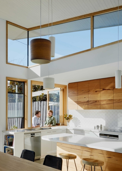 A Roof With a Twist: The Melbourne Home Built for Life in the Light