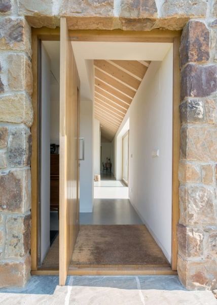 A Slow Life in Spain: The Architect Who Built Her Dream Cottage in the Mountains