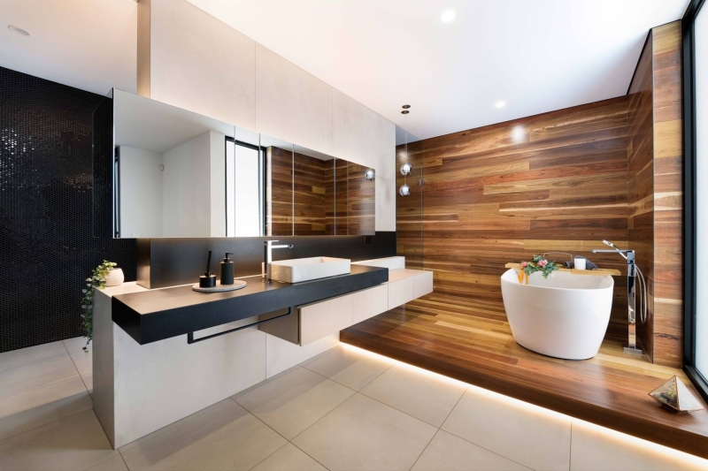 Bamboo-Patterned Concrete Walls Express The Personality Of This Home