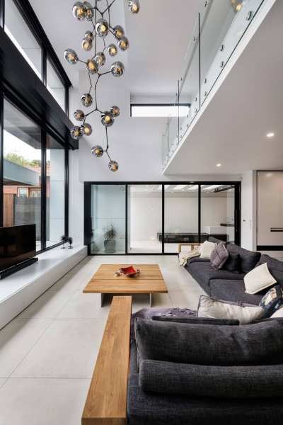 Bamboo-Patterned Concrete Walls Express The Personality Of This Home