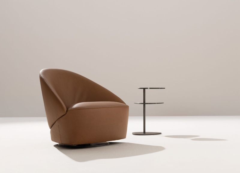 Desiree’s TE armchair embraces you like a soft, gentle gesture of care