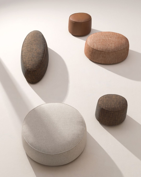 Desiree’s TE armchair embraces you like a soft, gentle gesture of care