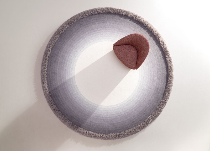 Desiree’s TE armchair embraces you like a soft, gentle gesture of care