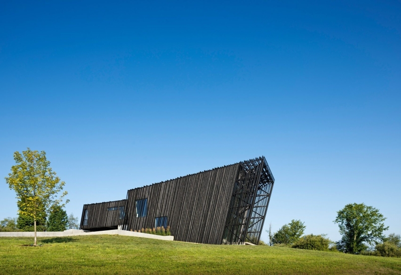 From farmland to high design: Inside the Shou Sugi Ban house made for art lovers