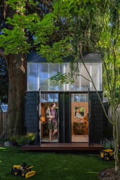 How a Seattle Family Built a Backyard Office for Two Using Off-the-Shelf Materials