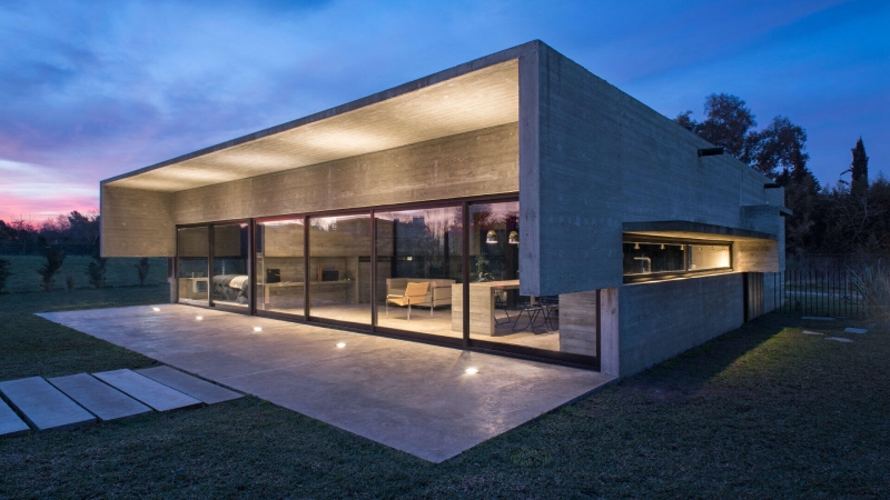 If You’re Obsessed with Concrete, You’ll Want to See This House