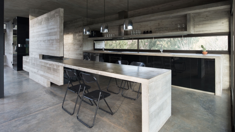 If You’re Obsessed with Concrete, You’ll Want to See This House