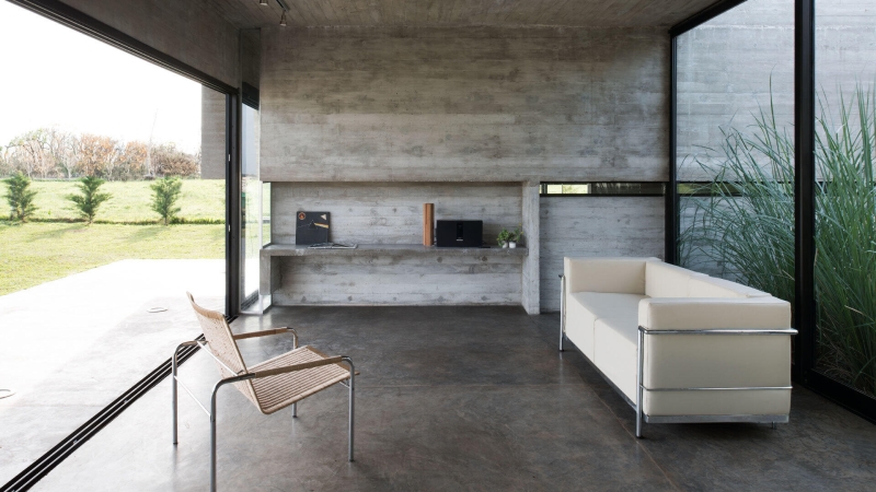 If You’re Obsessed with Concrete, You’ll Want to See This House