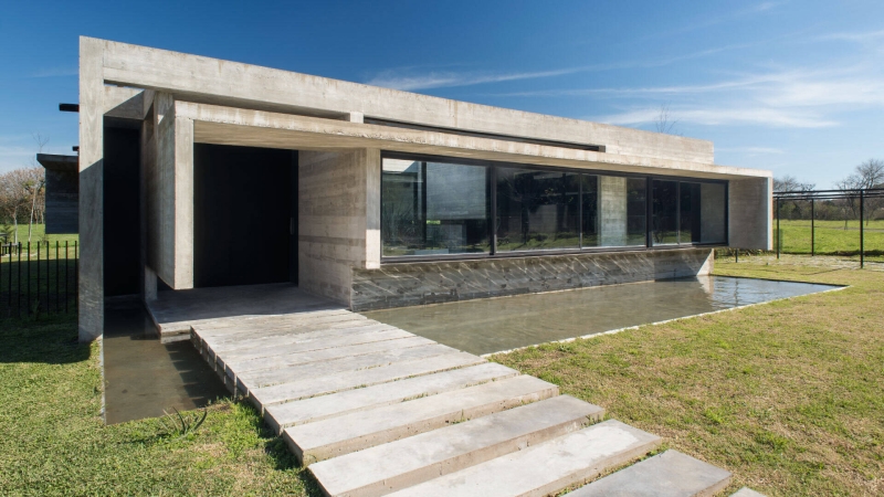 If You’re Obsessed with Concrete, You’ll Want to See This House