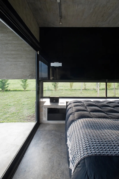 If You’re Obsessed with Concrete, You’ll Want to See This House