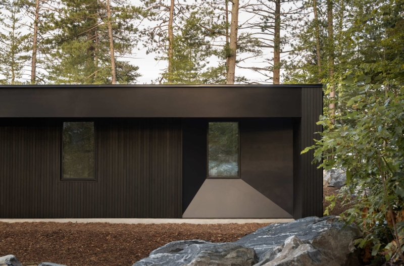 Inside A Lake Cottage Designed to Hold Both Memories and New Beginnings