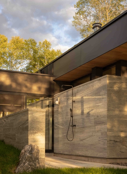 Inside A Lake Cottage Designed to Hold Both Memories and New Beginnings