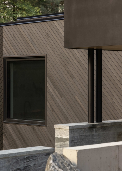 Inside A Lake Cottage Designed to Hold Both Memories and New Beginnings