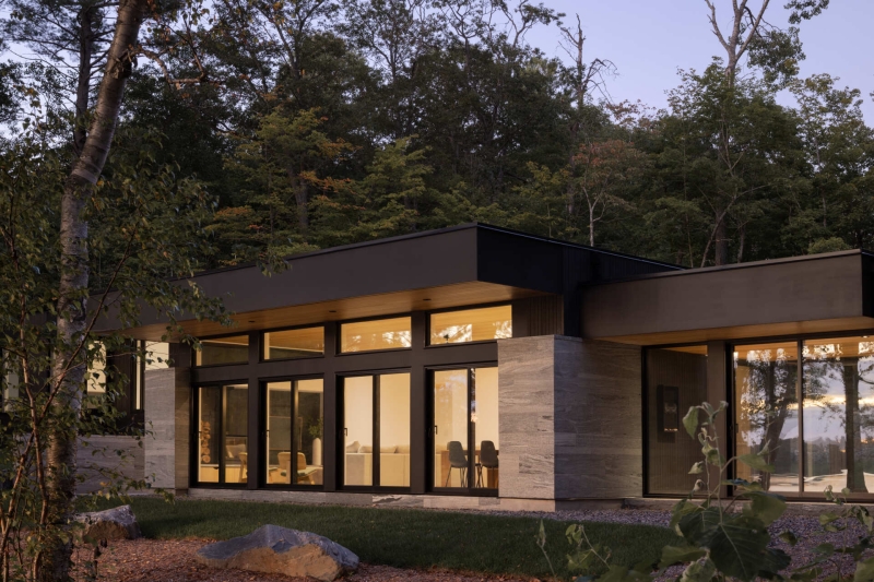 Inside A Lake Cottage Designed to Hold Both Memories and New Beginnings