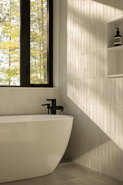 Inside A Lake Cottage Designed to Hold Both Memories and New Beginnings