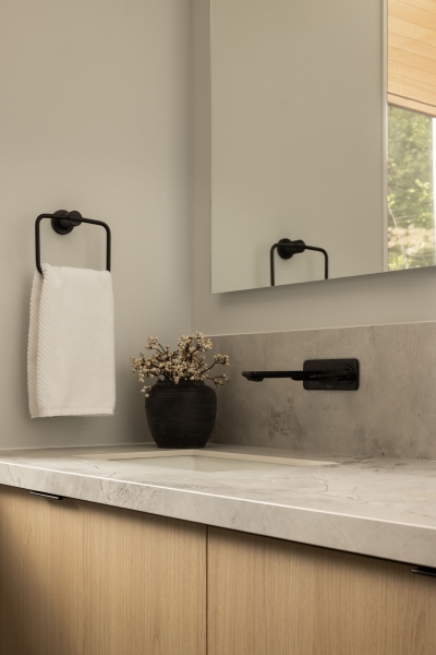 Inside A Lake Cottage Designed to Hold Both Memories and New Beginnings