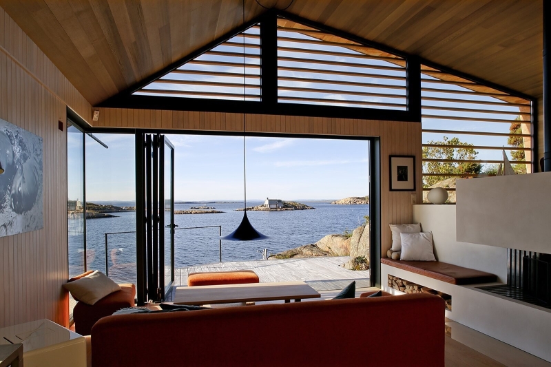 Inside a Peaceful Modern Cabin by the Water’s Edge