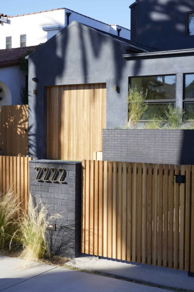Inside a Thoughtful Family Home That Opens to an Outdoor Kitchen