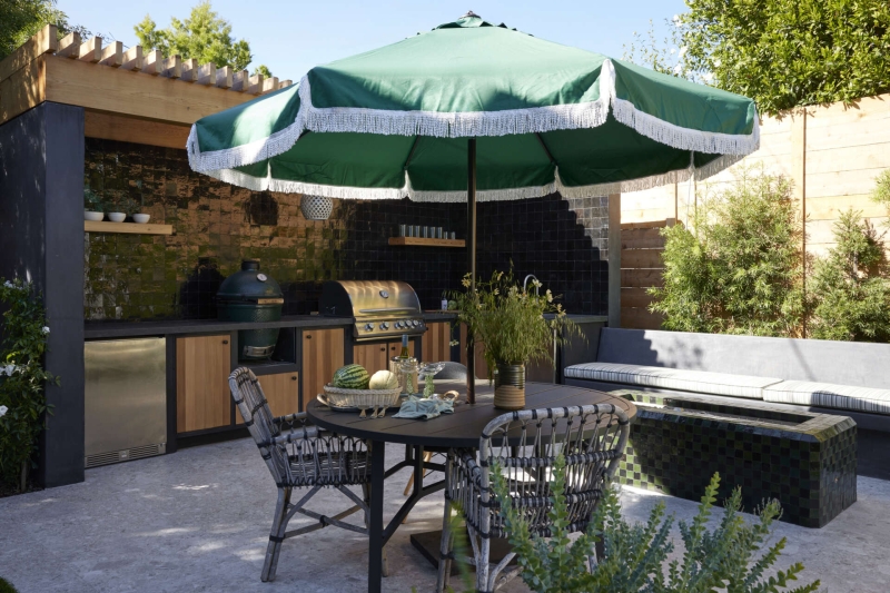 Inside a Thoughtful Family Home That Opens to an Outdoor Kitchen