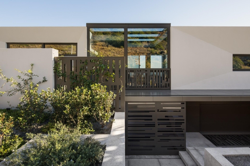 Inside the glamorous villa where art, marble, and ocean views take centre stage