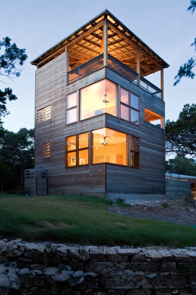 Inside the Vertical Wooden Home Hidden Among the Texas Trees