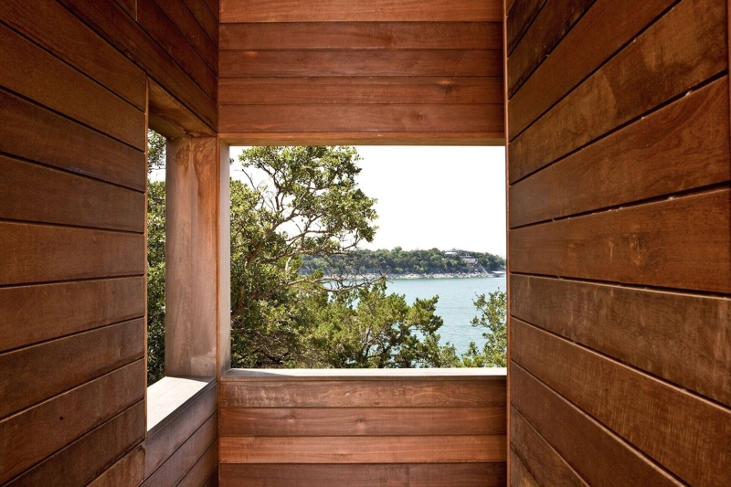 Inside the Vertical Wooden Home Hidden Among the Texas Trees