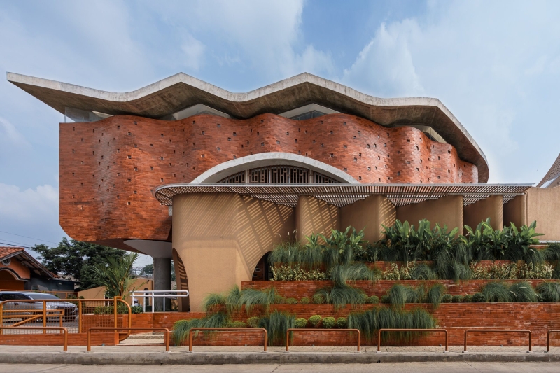 Jami At-Taqwa Mosque Cibinong | Ismail Solehudin Architecture