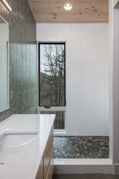 Japanese Meets Scandinavian Inside This Cozy Mountain Cabin