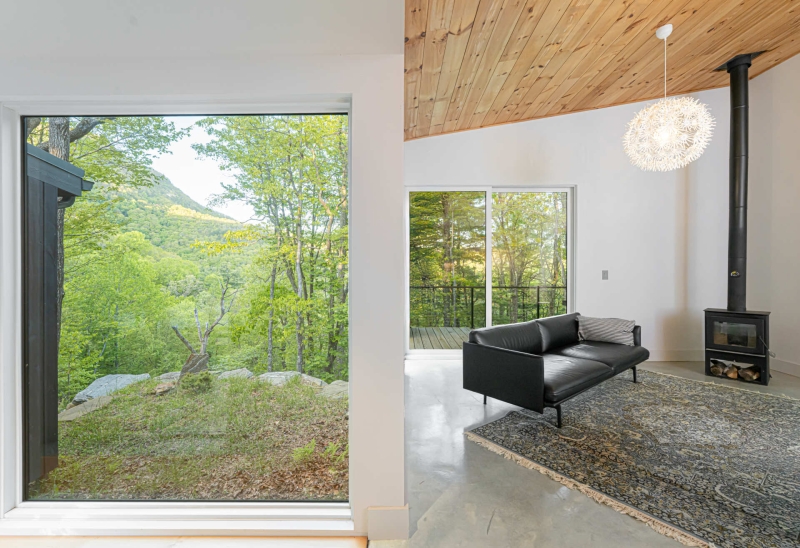 Japanese Meets Scandinavian Inside This Cozy Mountain Cabin