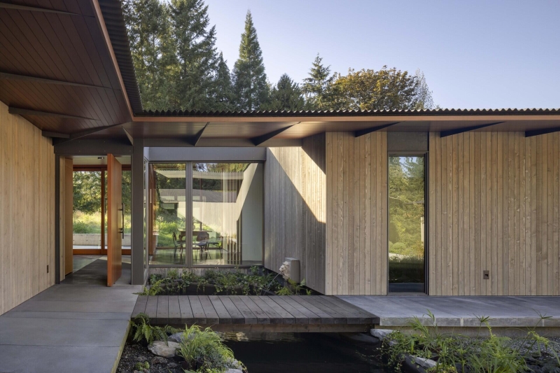 Secret garden revealed at the heart of this home