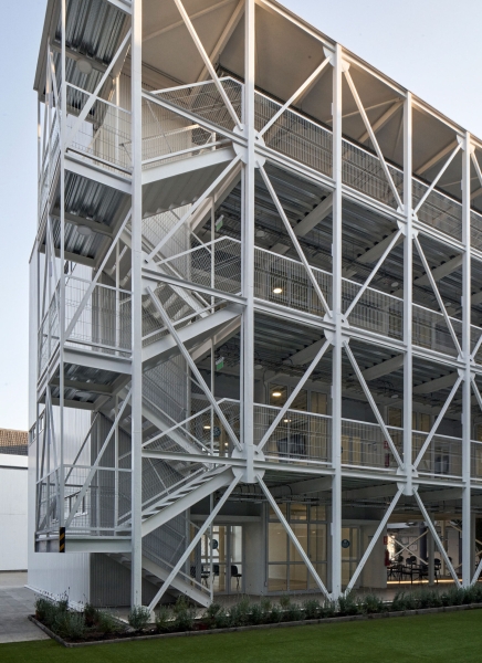 Talleres Building | MasPuntoCero Arquitectura y Juan Pablo Alvarado Foerster