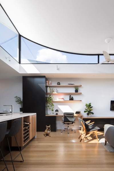 This House Turned A Narrow Property Into A Light-Filled Home