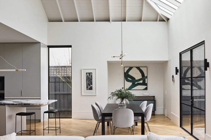 This Modern Extension Reconnects a Victorian House to the Garden