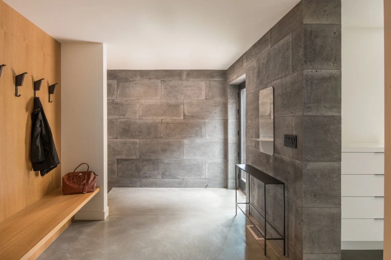 Where Light Meets Wood: A Modern Minnesota Lake House That Feels Effortless