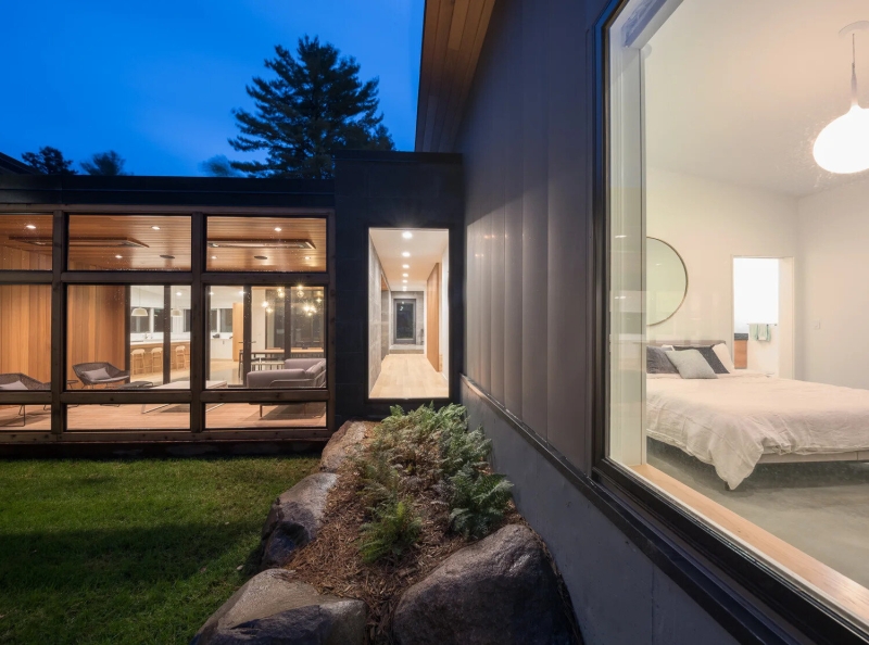 Where Light Meets Wood: A Modern Minnesota Lake House That Feels Effortless