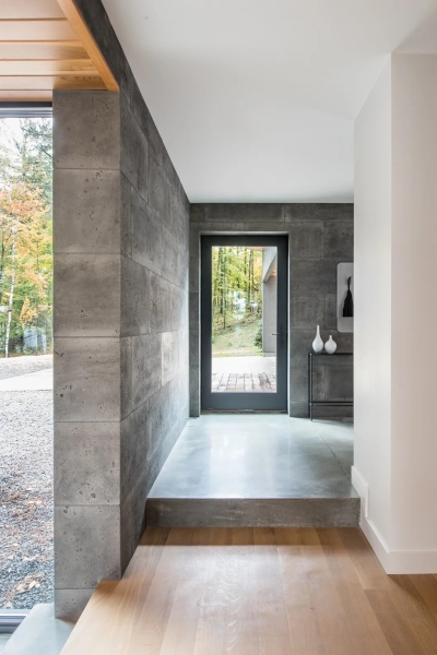 Where Light Meets Wood: A Modern Minnesota Lake House That Feels Effortless